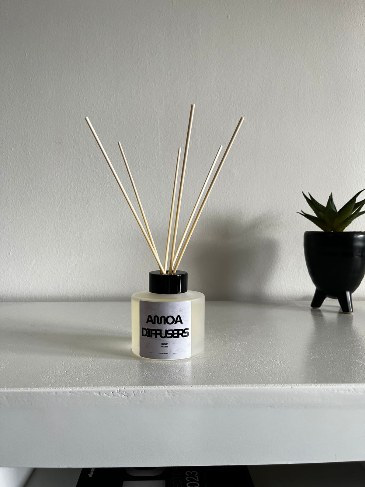AMOA Sandalwood – Warm Wood Aroma Diffuser - 150ml